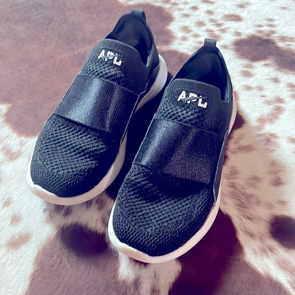 APL Sneakers